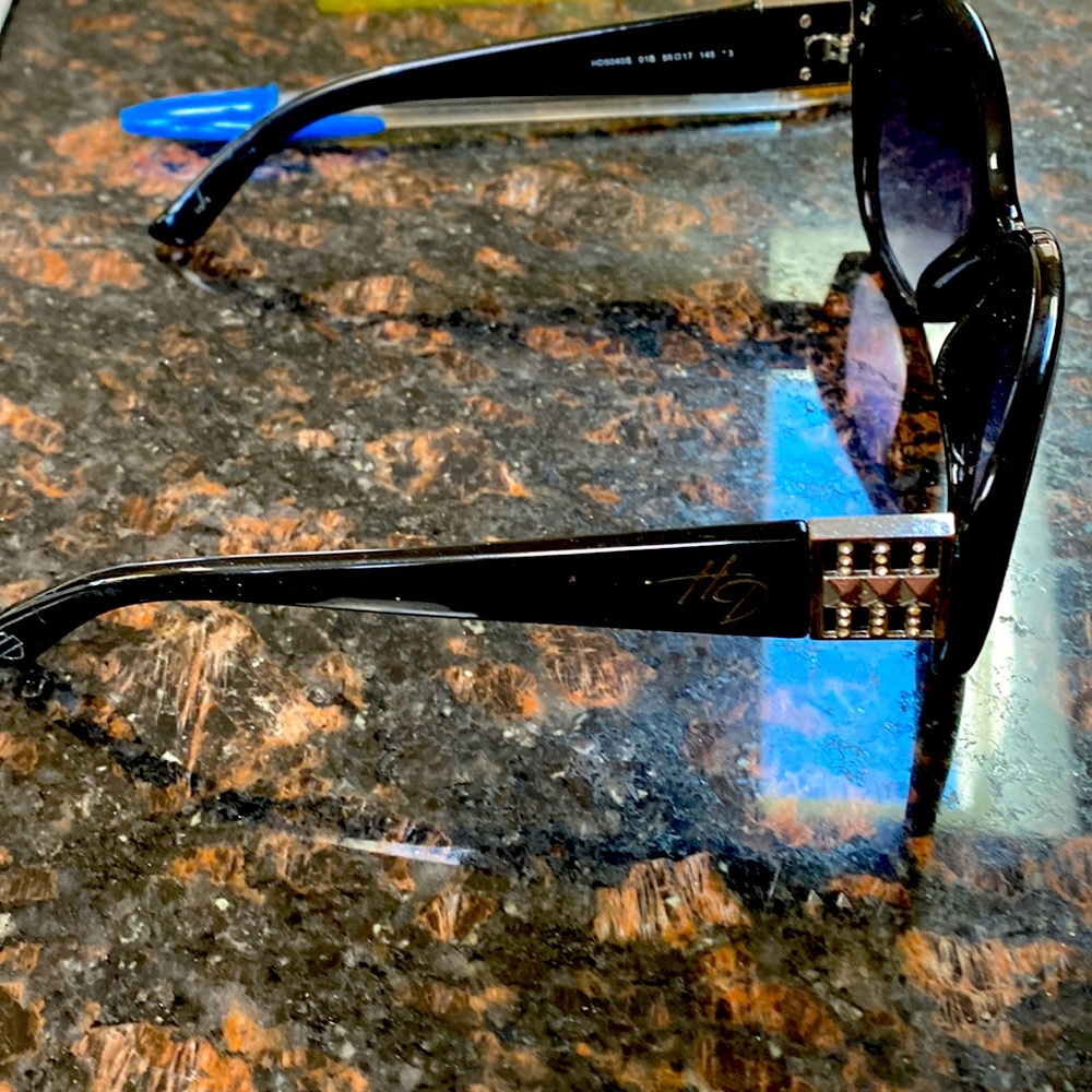 Hanley Davidson sunglass